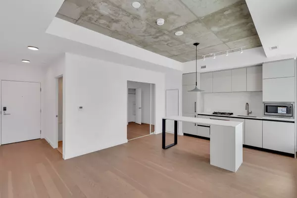 Toronto, ON M4G 3C4,1720 Bayview AVE #610