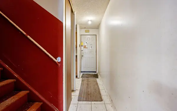 829 Richmond ST W #101, Toronto C01, ON M6J 3P7