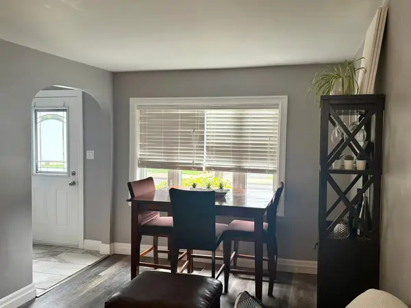 582 9th ST, Hanover, ON N4N 1M6