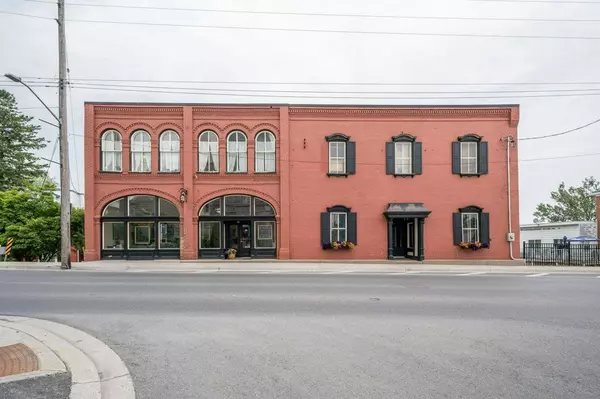 28 High ST, Champlain, ON K0B 1R0