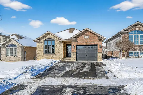 Brantford, ON N3T 0B3,20 Schertzberg LN