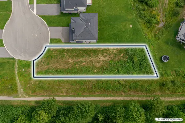 200 Eagle ST, North Middlesex, ON N0M 2K0