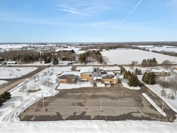 336 Angeline ST S #9000 Sq Ft, Kawartha Lakes, ON K9V 0J8