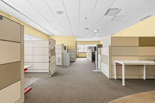 336 Angeline ST S #1800 Sq Ft, Kawartha Lakes, ON K9V 0J8