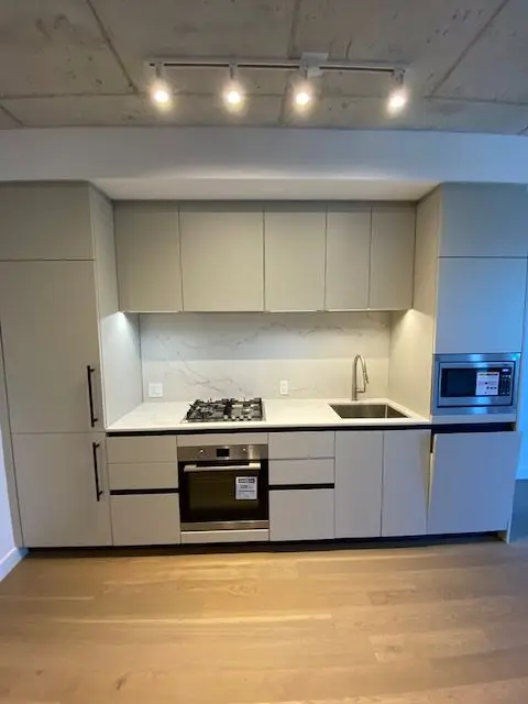 Toronto, ON M4G 3C4,1720 Bayview AVE #330