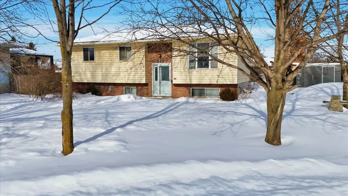 Belleville, ON K8N 5P7,268 College ST E