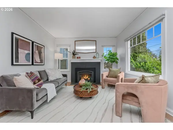 5851 NE 16TH AVE, Portland, OR 97211