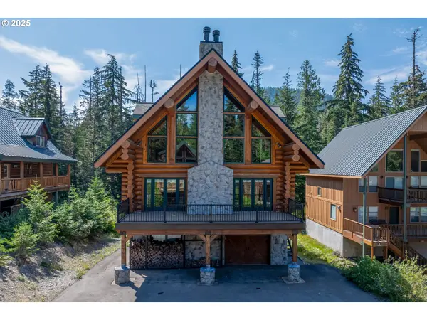 89790 E MORRISON LN, Government Camp, OR 97028