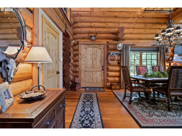 89790 E MORRISON LN, Government Camp, OR 97028