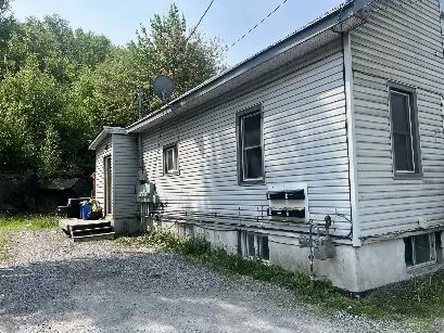 Greater Sudbury, ON P3B 2E4,579 Kingsway WAY