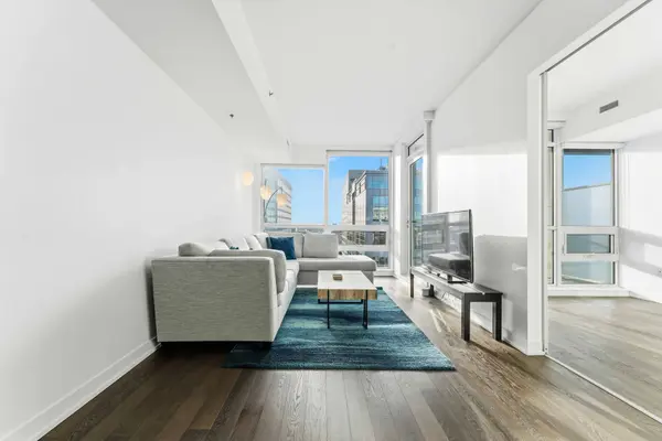 199 Slater ST #2102, Ottawa Centre, ON K1P 0C8