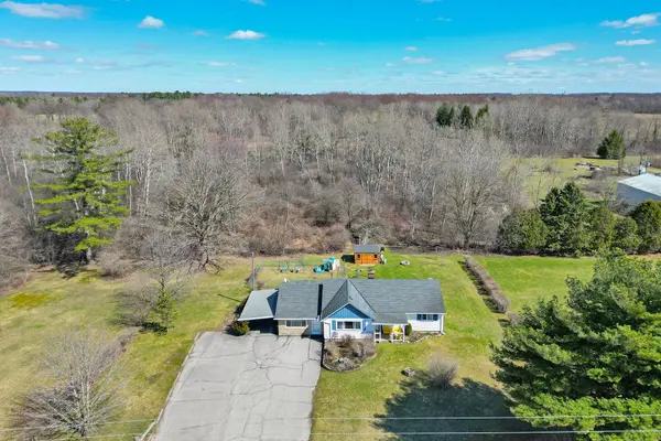 2678 Dorchester RD, Thames Centre, ON N0L 1G5