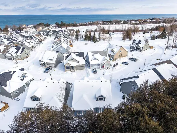 Blue Mountains, ON N0H 2P0,124 Beacon DR