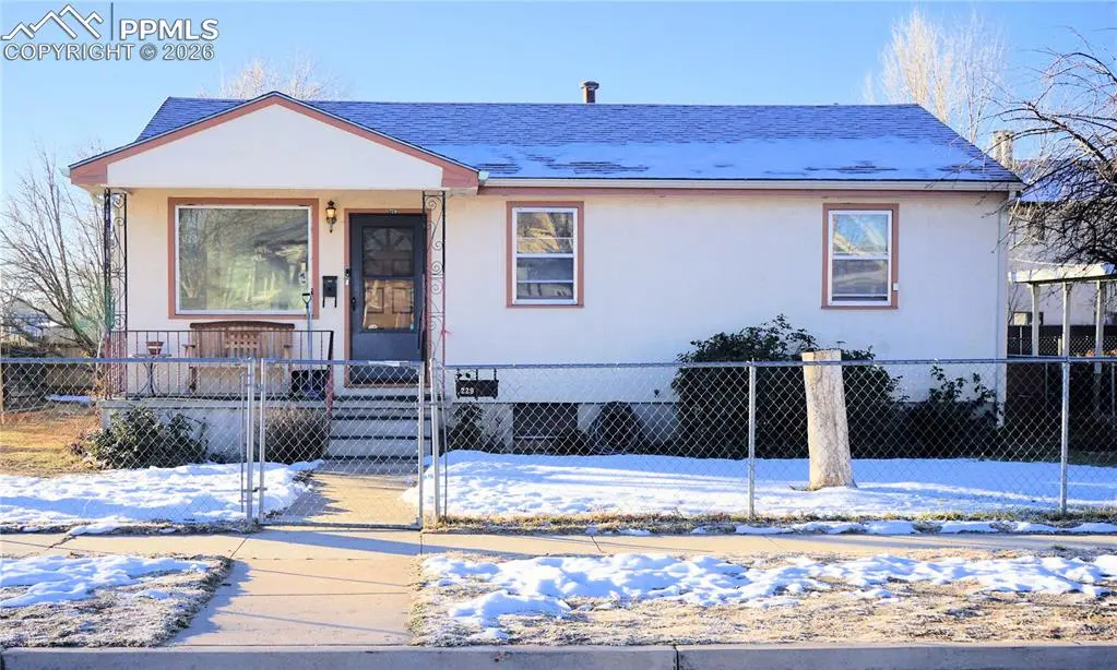 229 E Monroe ST, Colorado Springs, CO 80907