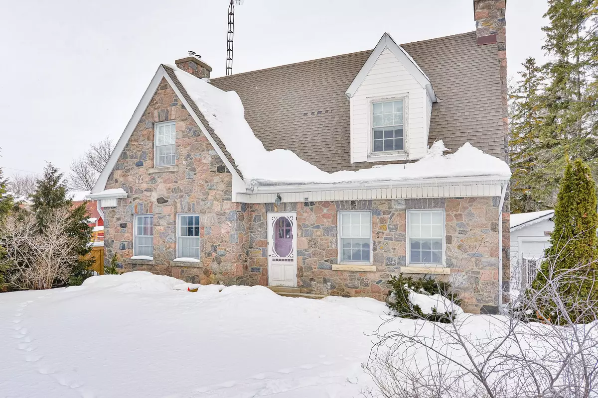 Kawartha Lakes, ON K0M 1N0,11 Short ST