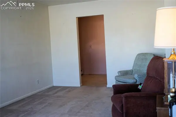 229 E Monroe ST, Colorado Springs, CO 80907