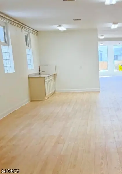 6029 Hudson Ave, West New York Town, NJ 07093