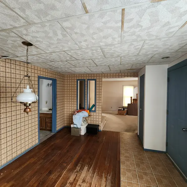 73385 Floral ST, Armada, MI 48005