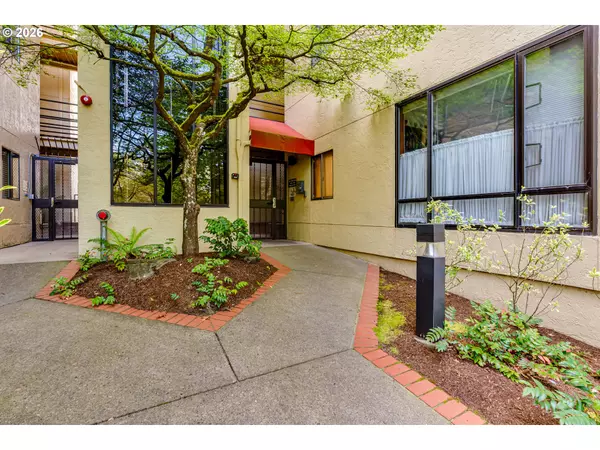 Eugene, OR 97401,606 WIMBLEDON CT