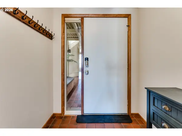 606 WIMBLEDON CT, Eugene, OR 97401