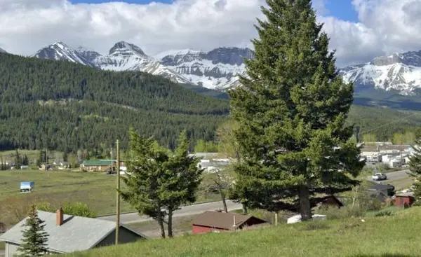 6510 22 AVE, Coleman, AB T0K0E0