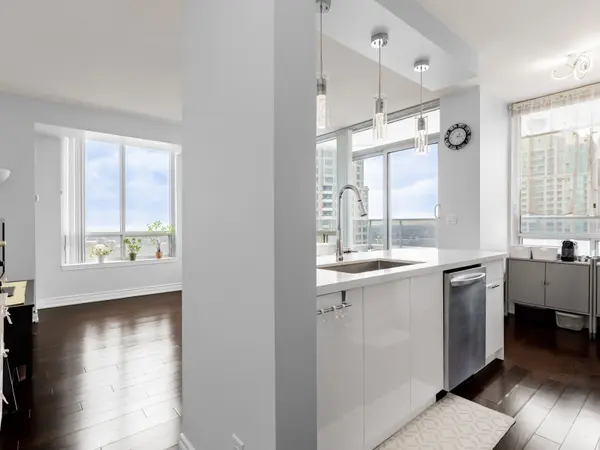 8 Rean DR #1909, Toronto C15, ON M2K 3B9