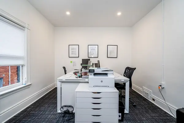 Barrie, ON L4N 1E9,28 Ross ST