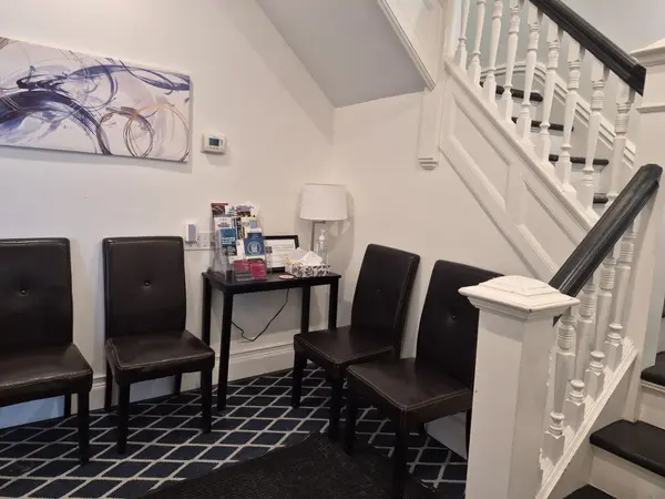 Barrie, ON L4N 1E9,28 Ross ST