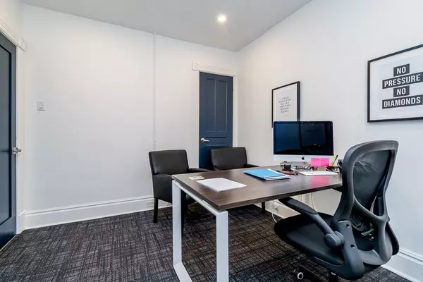 Barrie, ON L4N 1E9,28 Ross ST