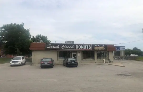 2100 Dundas ST E, Mississauga, ON L4X 1L9