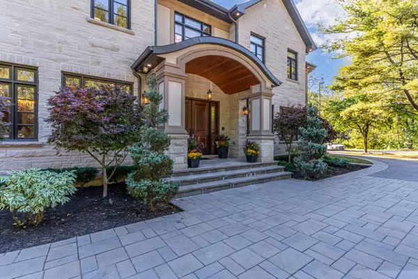 Hamilton, ON L9G 1B5,126 McGregor CRES