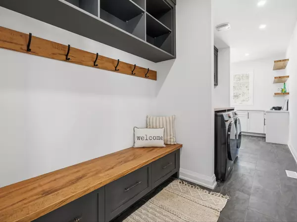 Huntsville, ON P0B 1M0,11 Clarkes LN