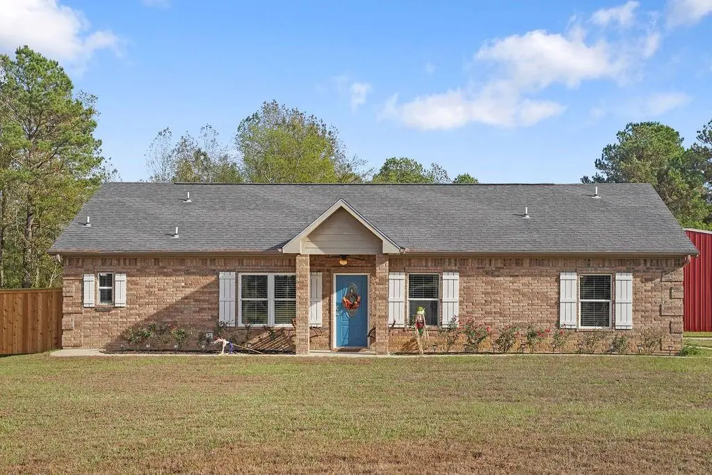 789 County Road 4660, Mount Pleasant, TX 75455