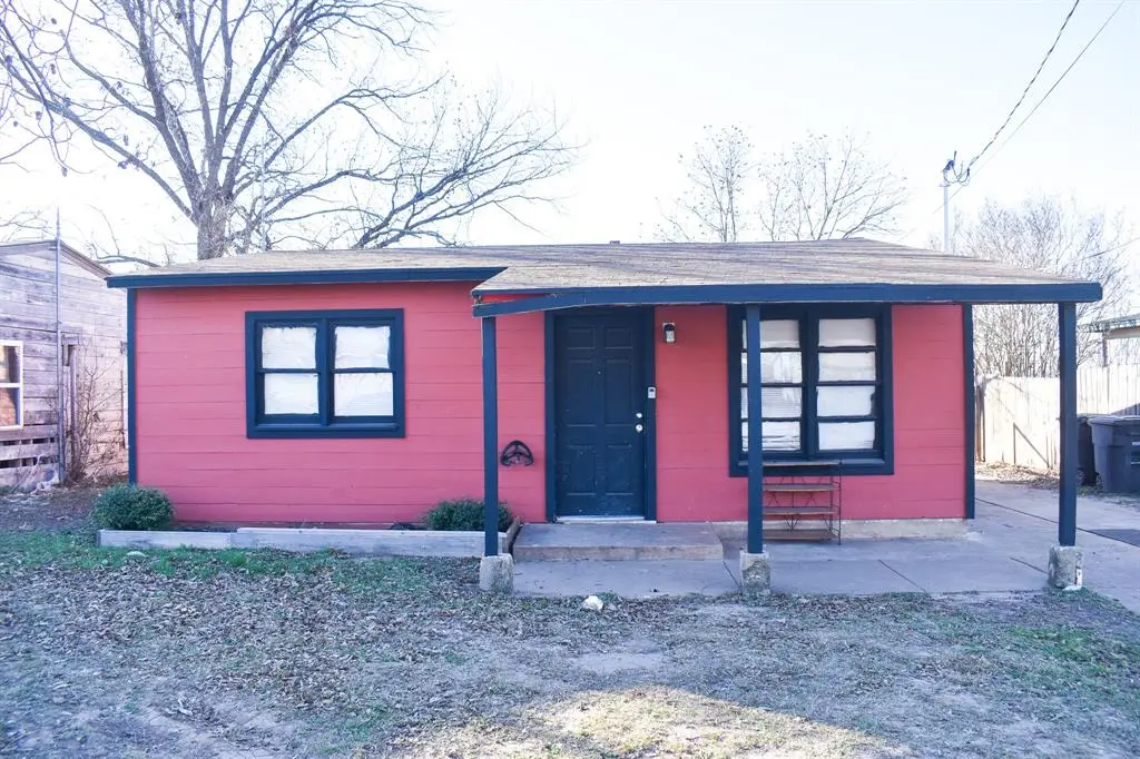 905 Bee Street, Brady, TX 76825