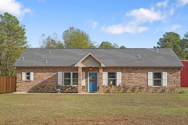 789 County Road 4660, Mount Pleasant, TX 75455