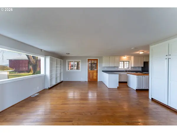 10001 SE AMITY-DAYTON HWY, Mc Minnville, OR 97128