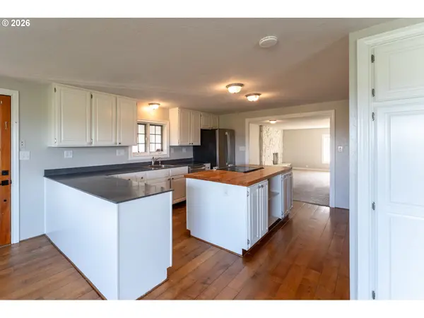 10001 SE AMITY-DAYTON HWY, Mc Minnville, OR 97128