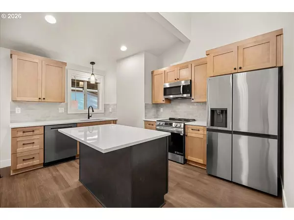 Oregon City, OR 97045,12306 Meadowlawn DR