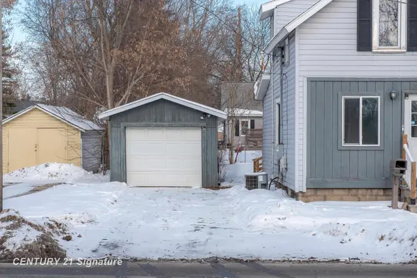 208 W Indian ST, Midland, MI 48640