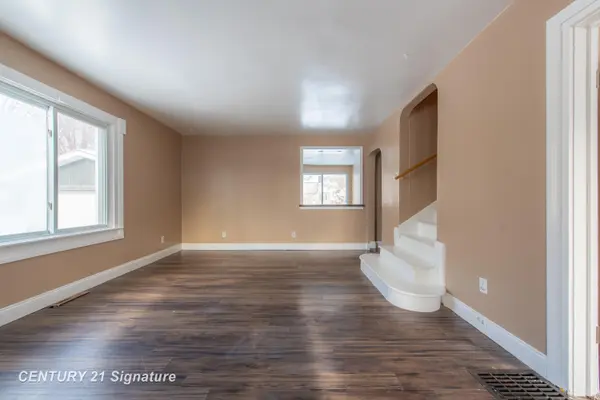 208 W Indian ST, Midland, MI 48640