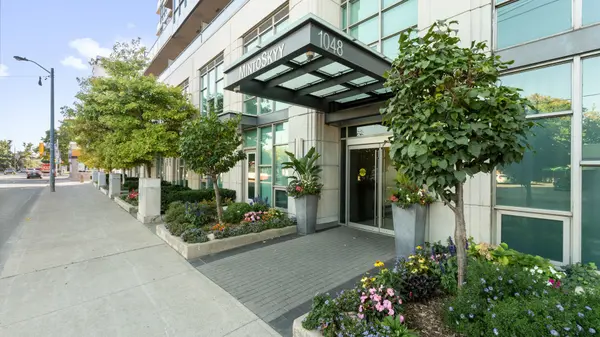 1048 Broadview AVE #1602, Toronto E03, ON M4K 2B8