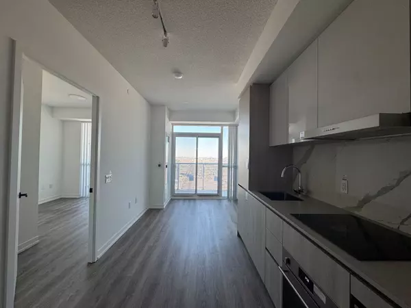 Vaughan, ON L4K 0R2,8 Interchange WAY #5308