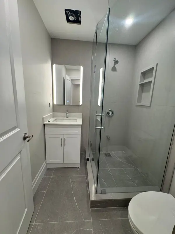 Aurora, ON L4G 3X7,Address not disclosed