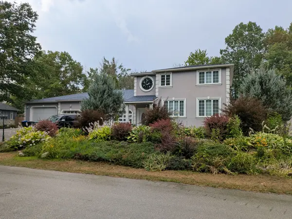 56 Idlewood DR S, Wasaga Beach, ON L9Z 1R7