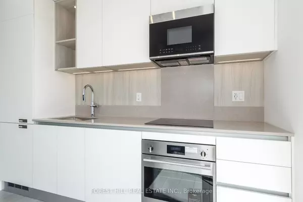 Barrie, ON L4N 1S9,39 Mary ST #2709