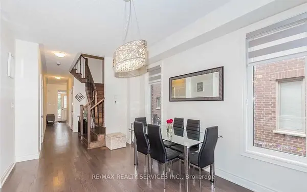 Brampton, ON L6Y 6C7,16 Lady Evelyn CRES #Upper