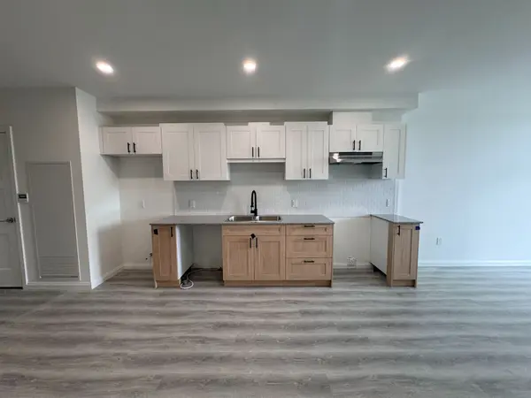 Guelph, ON N1K 0E4,181 Elmira RD S #PH18