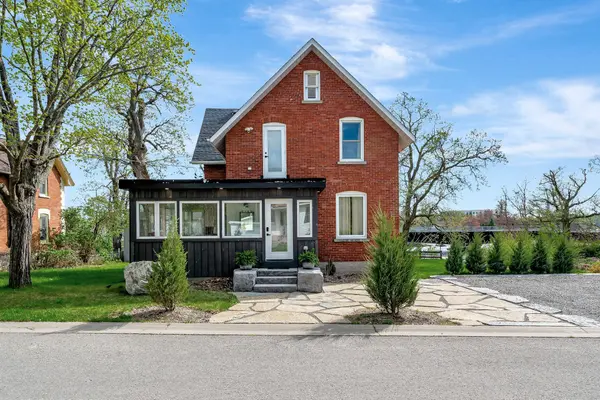 Kawartha Lakes, ON K0M 1N0,45 OAK ST