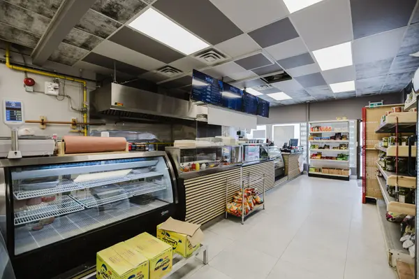 1950 Merivale RD #11, Tanglewood - Grenfell Glen - Pineglen, ON K2G 5T5