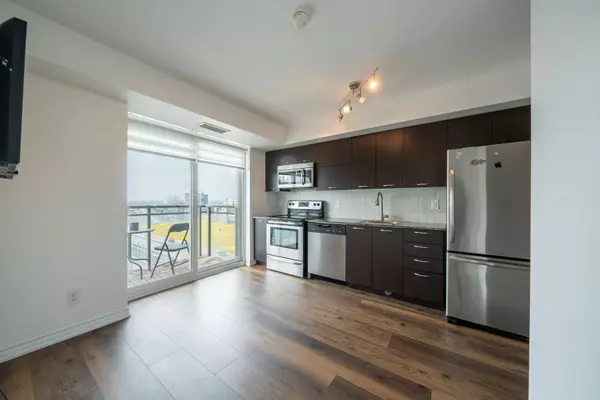 Toronto C01, ON M6K 0A5,38 Joe Shuster WAY #1909